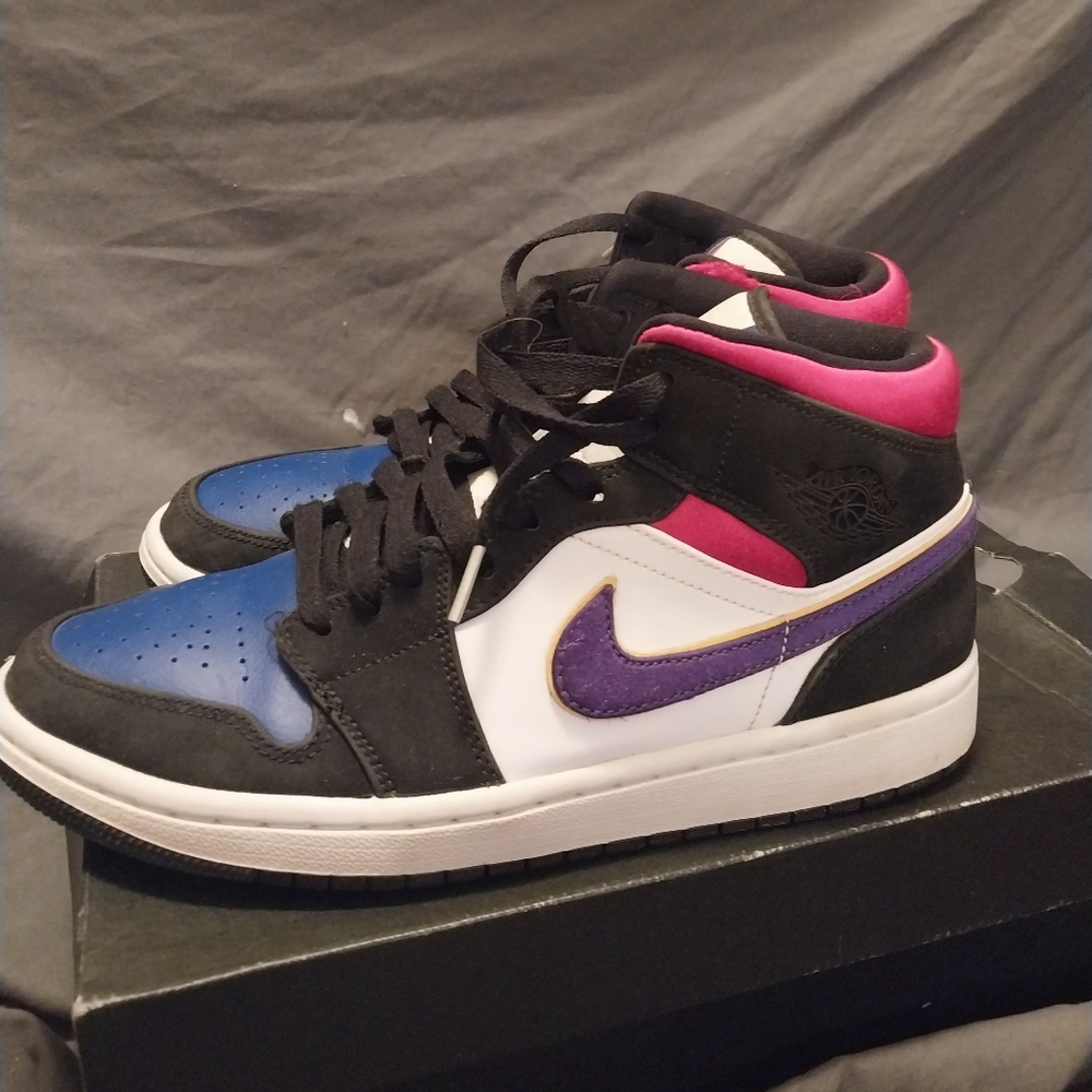 Nike Air Jordan MID 1 Lakers Top 3 (SE)